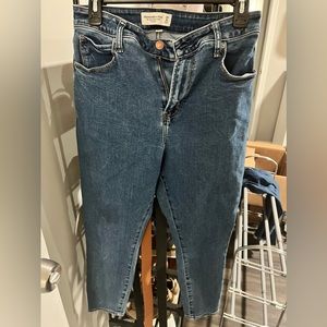 Abercrombie curve love jeans